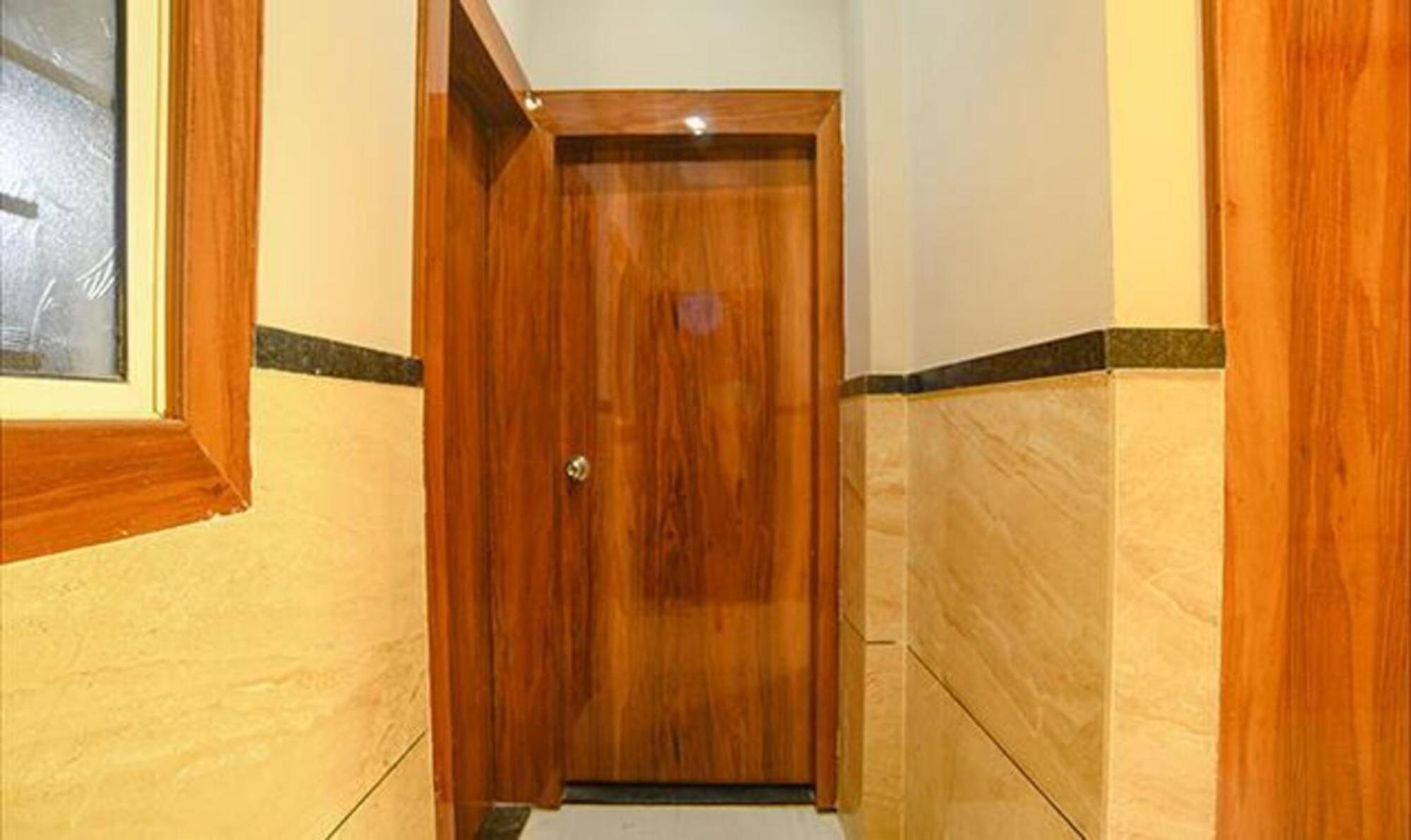Fabhotel Royal Palace インドール エクステリア 写真
