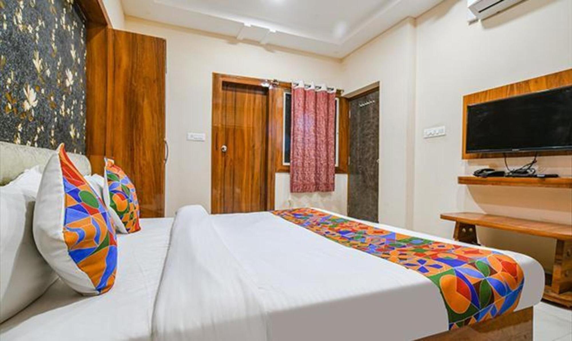 Fabhotel Royal Palace インドール エクステリア 写真