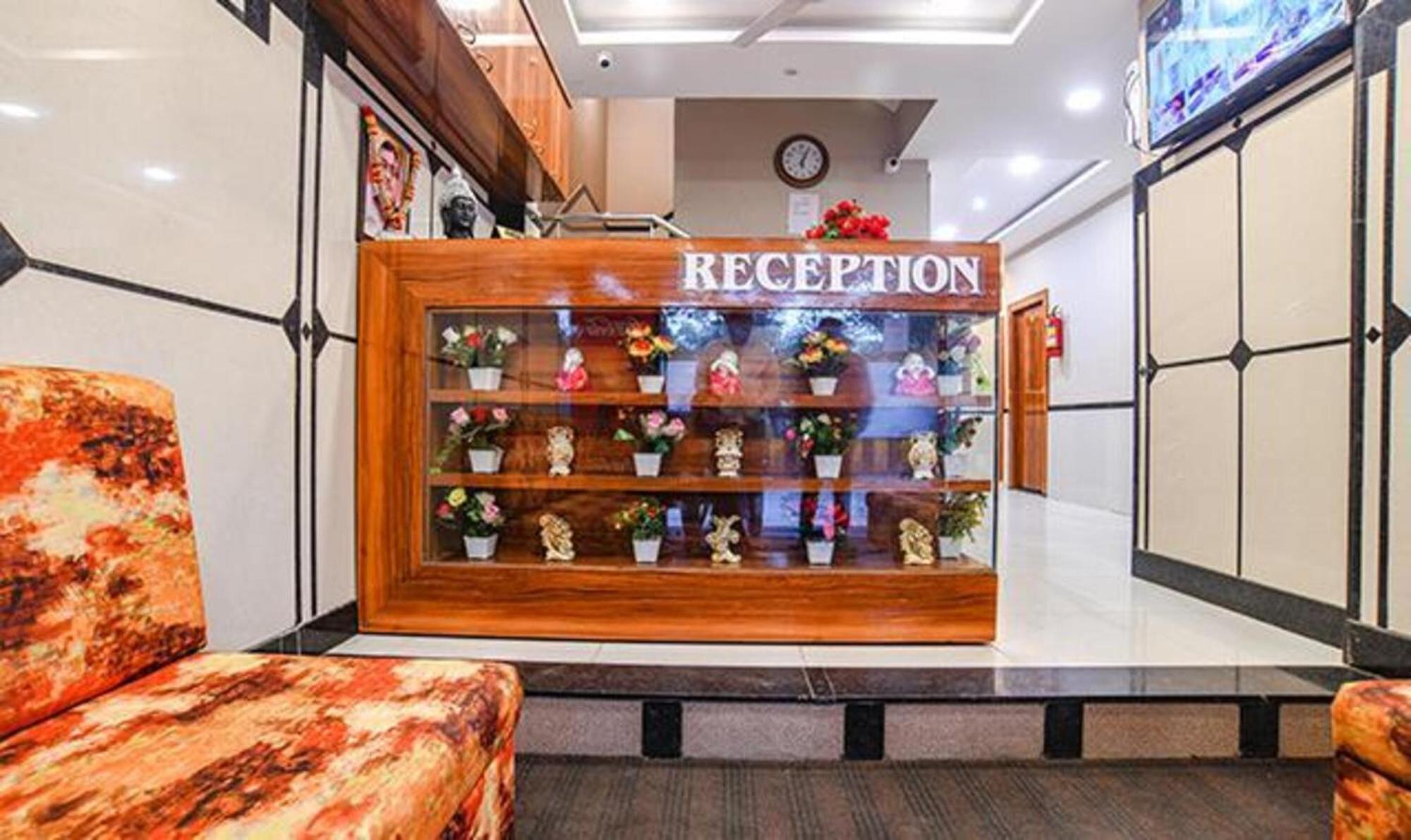 Fabhotel Royal Palace インドール エクステリア 写真